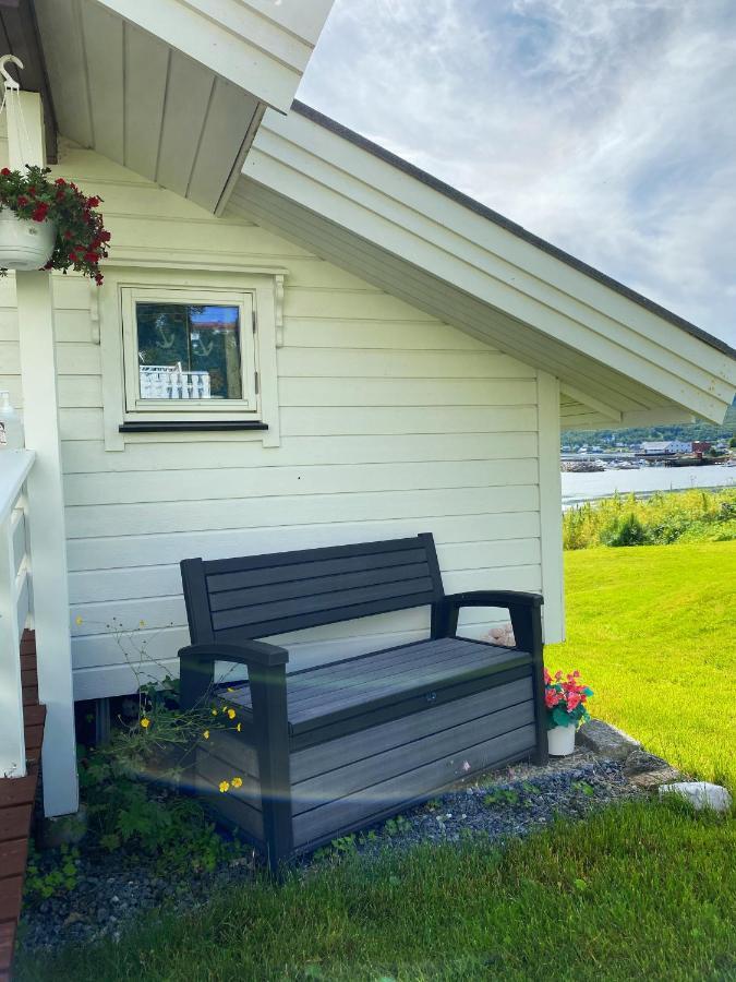 Visit Leif At Senja Apartment Gibostad Екстериор снимка