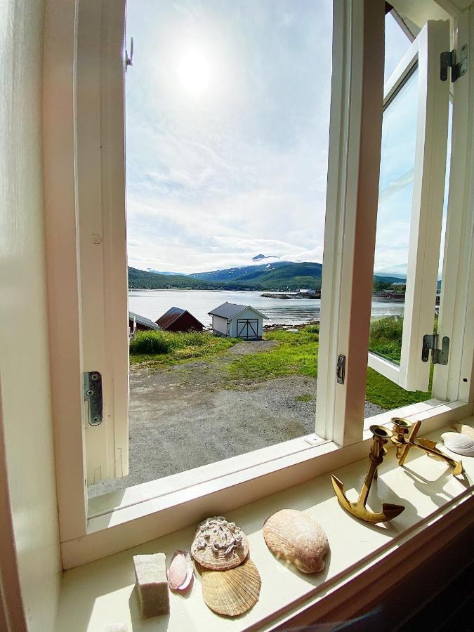 Visit Leif At Senja Apartment Gibostad Екстериор снимка